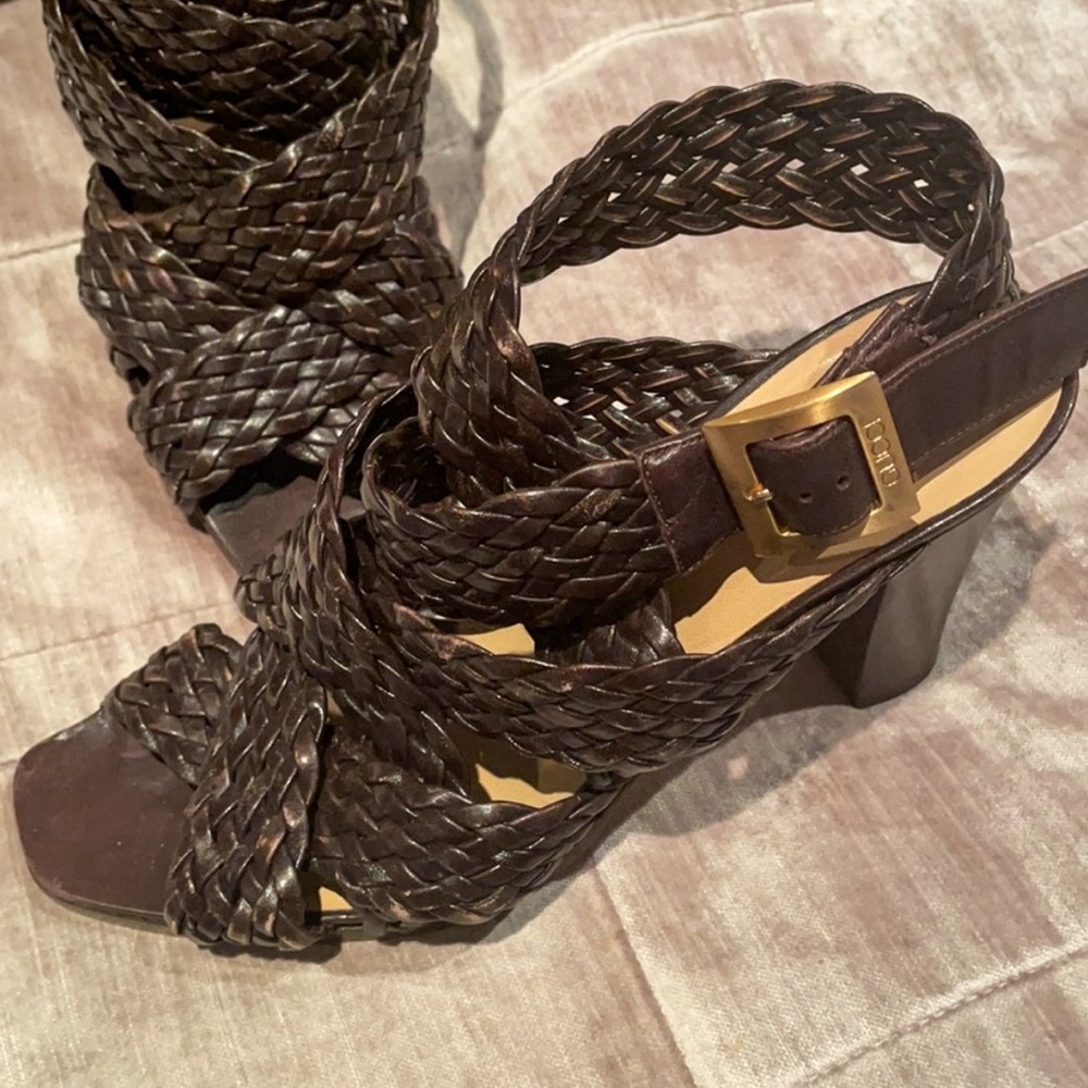 🇮🇹 Authentic GUCCI Braided Leather Sandals 7.5